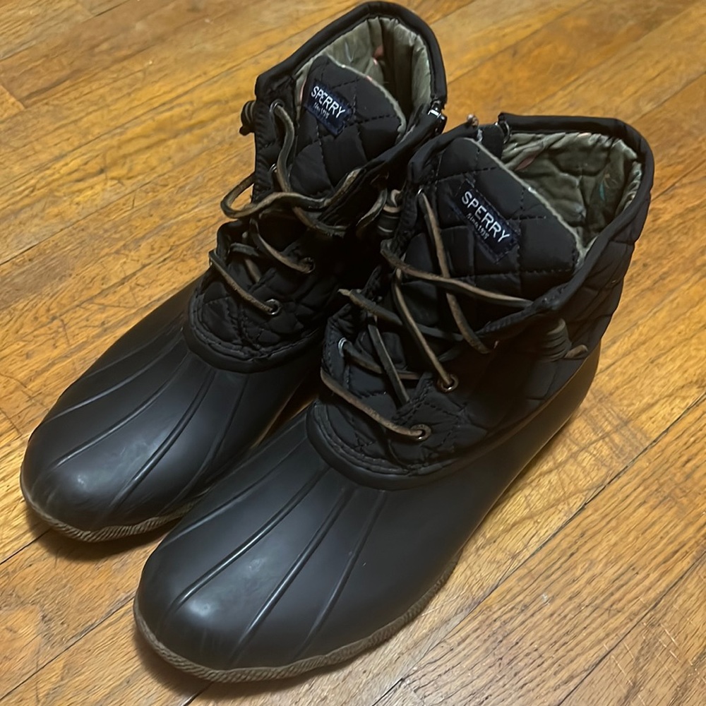 Women’s Sperry Boots Size 9.5